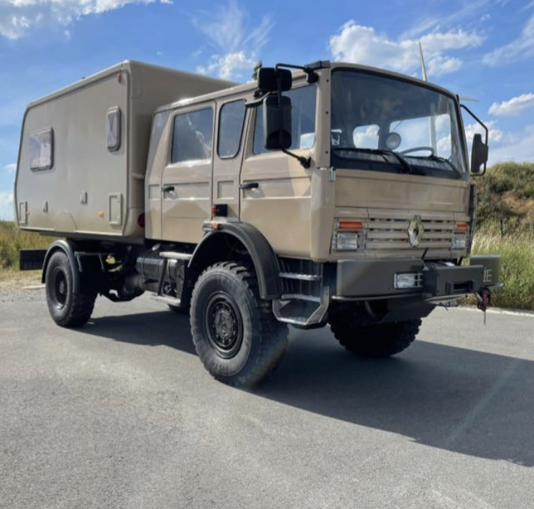 Renault Midliner M210 all-wheel drive motorhome body Hymer