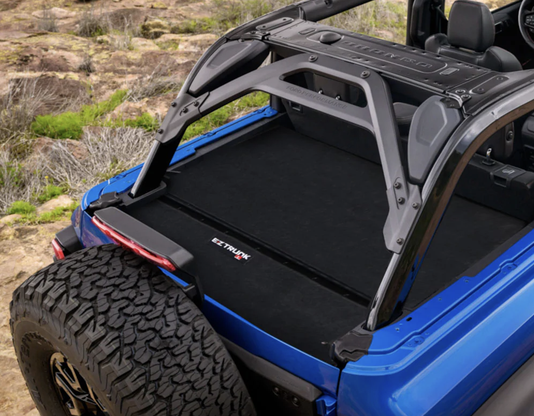 EZ4x4 EZTRUNK – abschließbarer Stauraum für offene Fahrzeuge