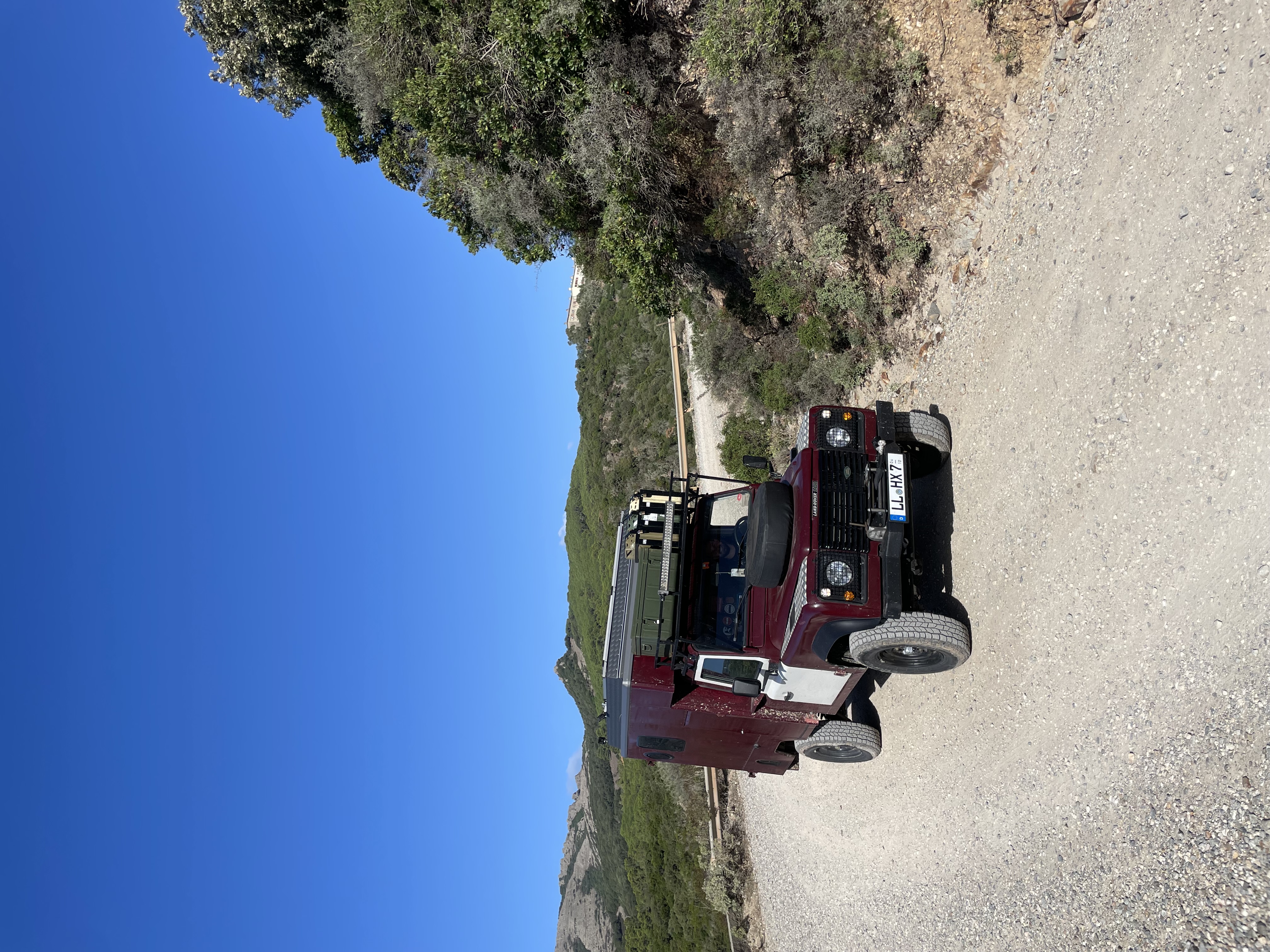 Defender 110 HCPU: A Travel-Ready Expedition Vehicle 