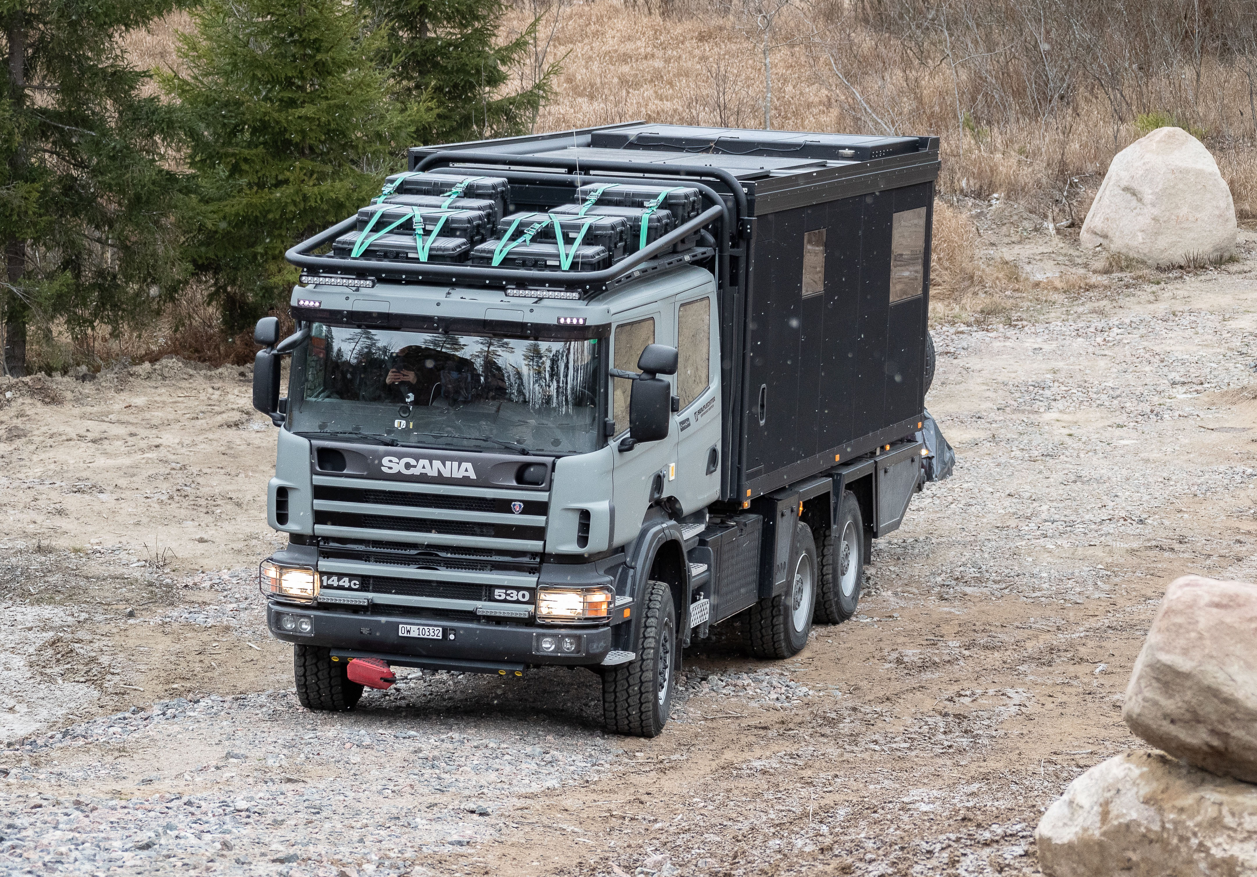 ZIRBENBOX : véhicule d'expédition sur châssis SCANIA