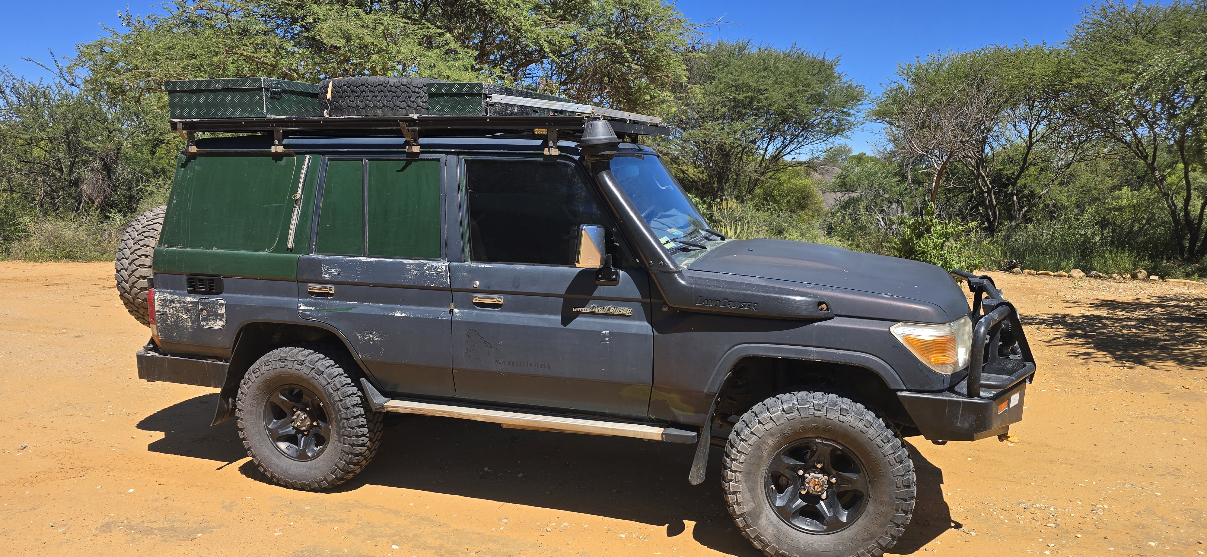 Toyota Landcruiser HZJ76 