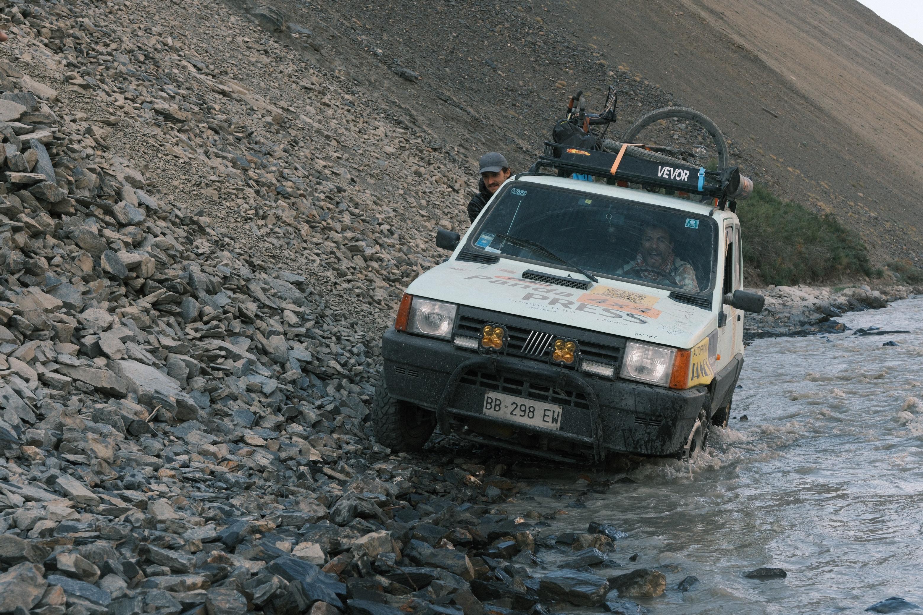 Luca Orlandi: Mit dem Fiat Panda 4x4 in den Pamir