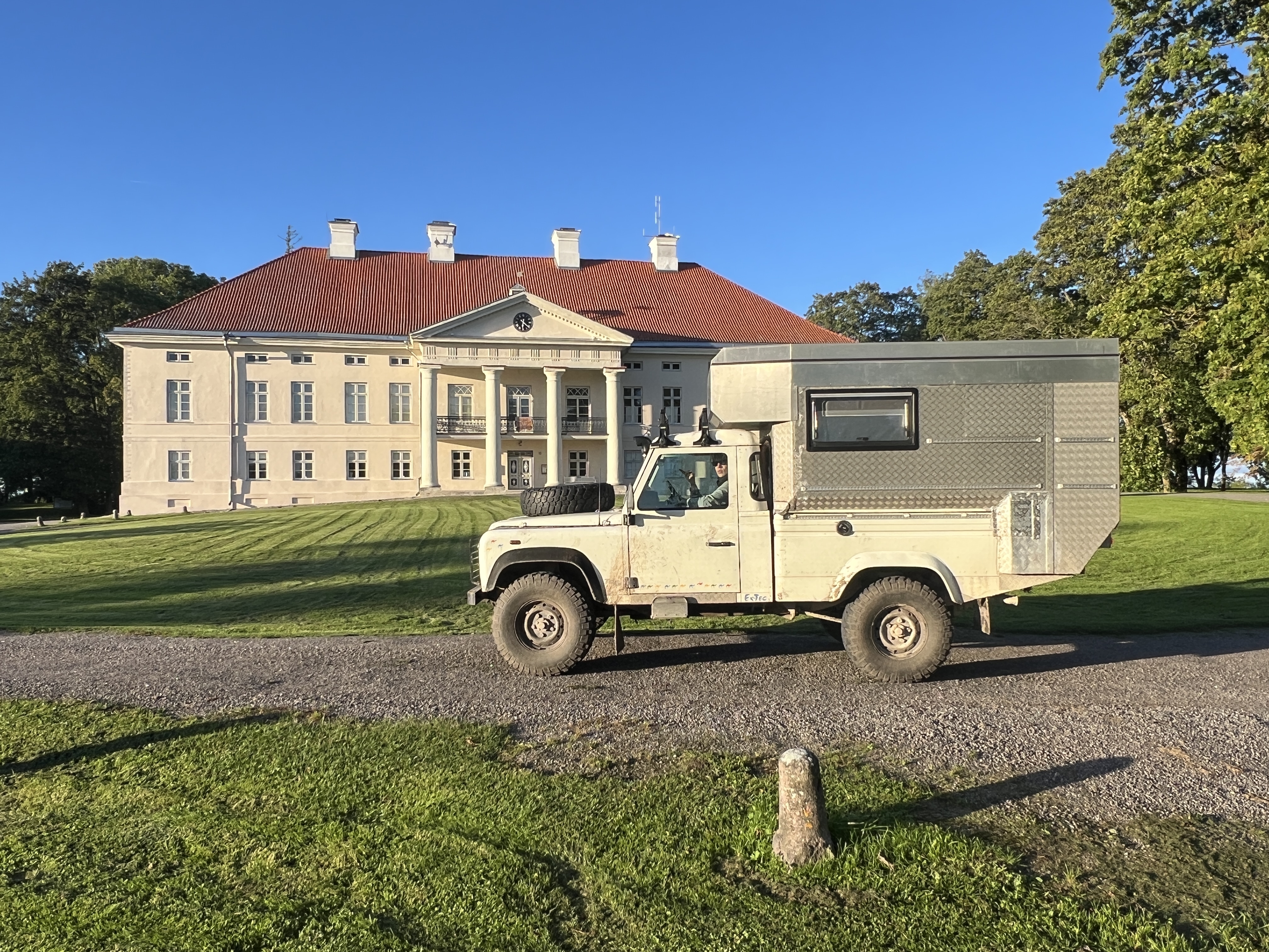 Land Rover Defender TD5 110 Expeditionsfahrzeug Camper Wohnkabine