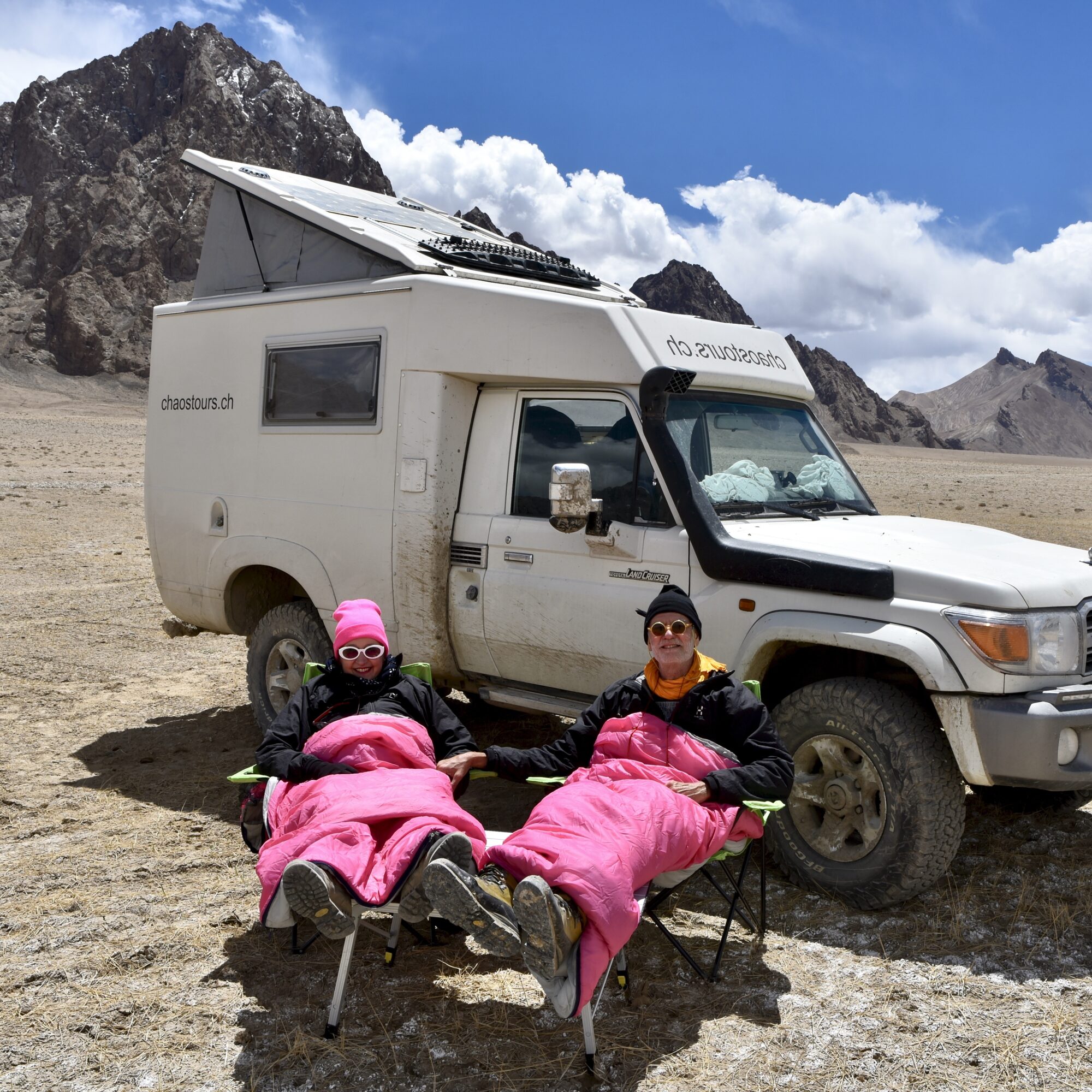 Chaos Tours: Überlebensstrategien einer Paarbeziehung auf Overlandreisen