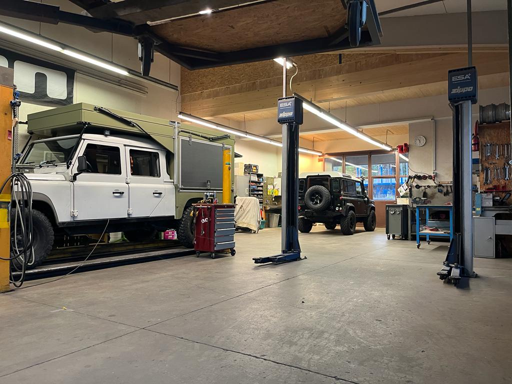 Grosse Selbstschrauber - Werkstatt