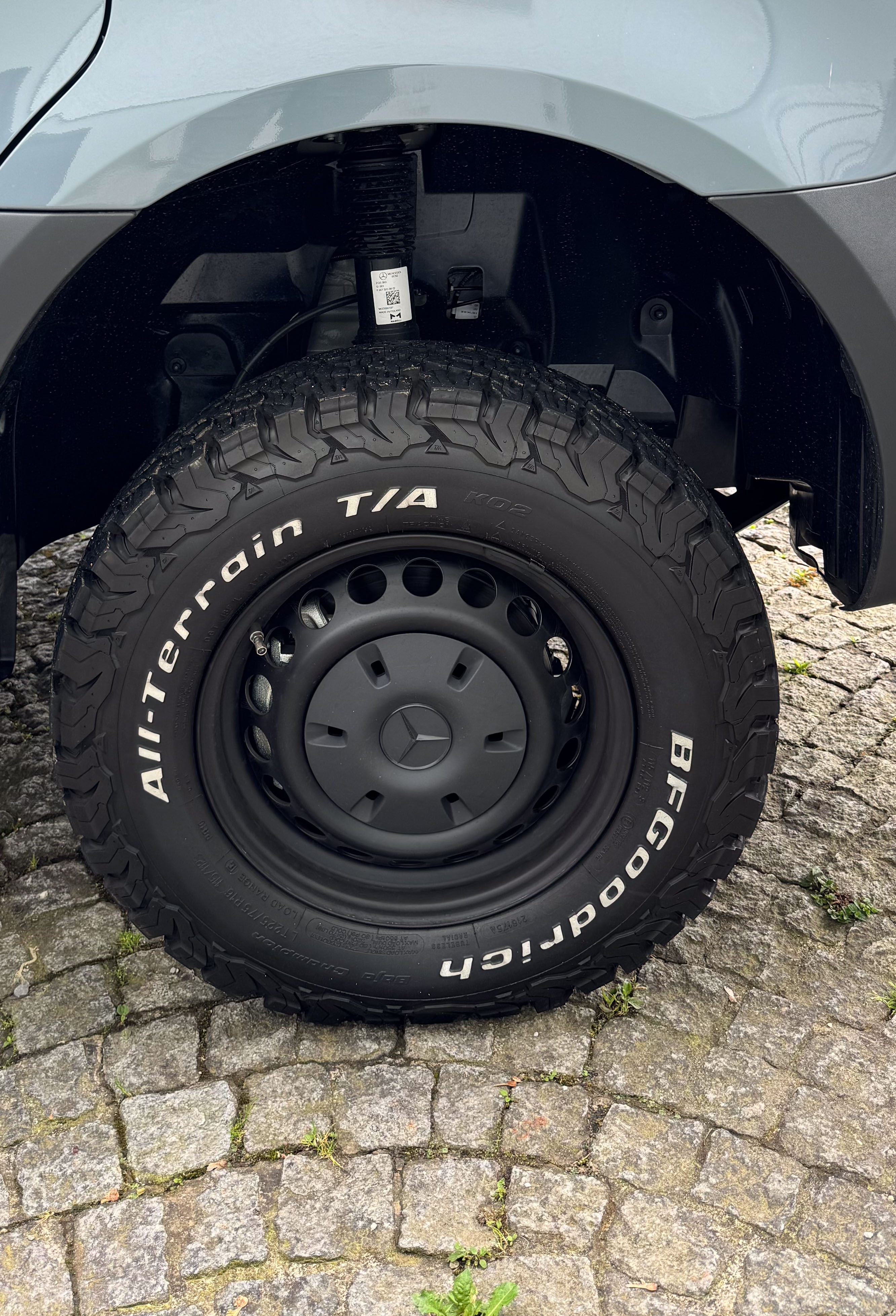 4x BF Goodrich LT 225 / 75 R16 115 112S