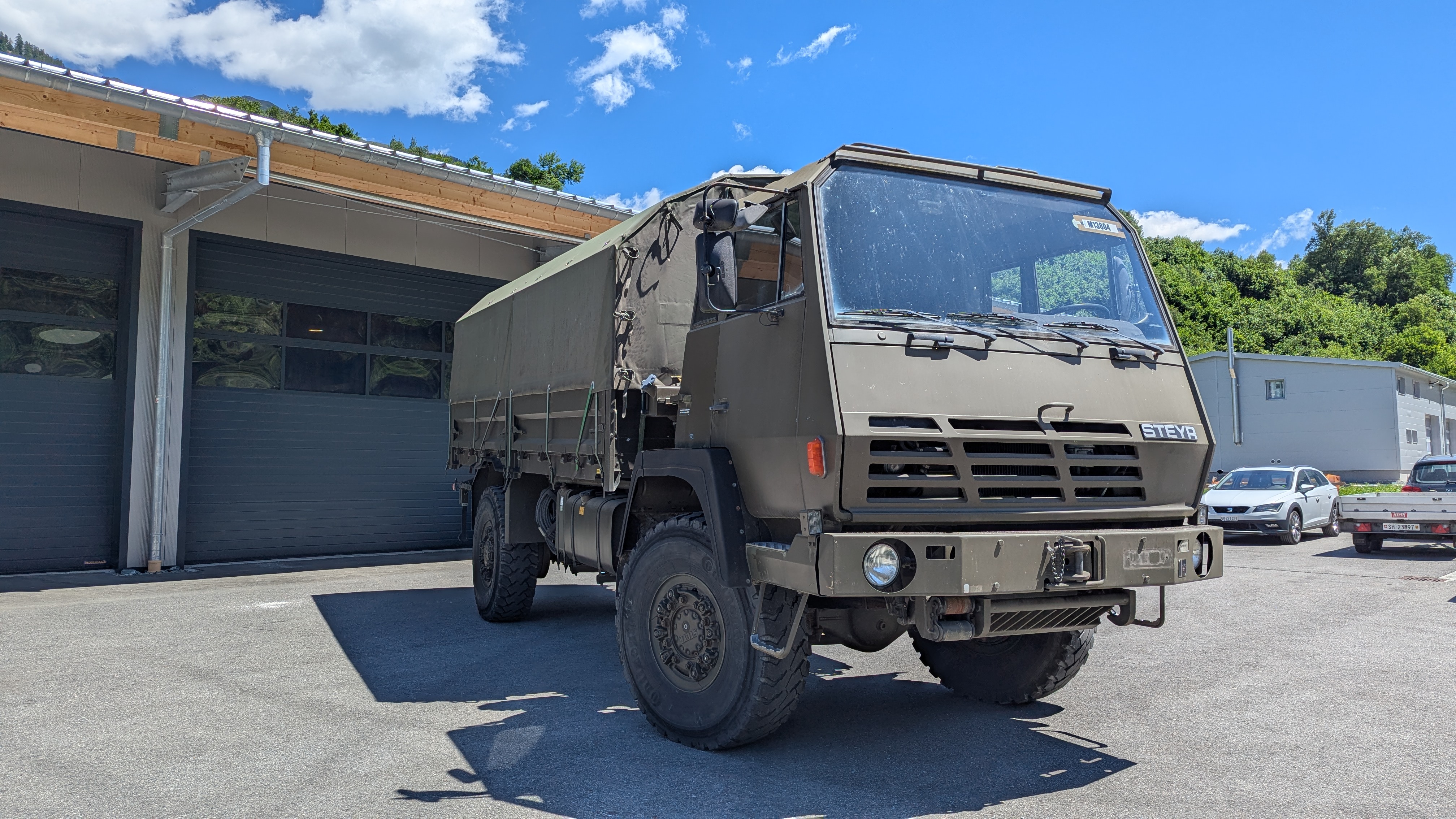 STEYR 1291.320 4x4 mit WSK und Seilspill