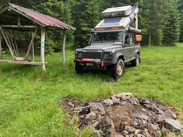Landrover Defender 110 TD4 Puma voll umgebaut/ ausgestattet