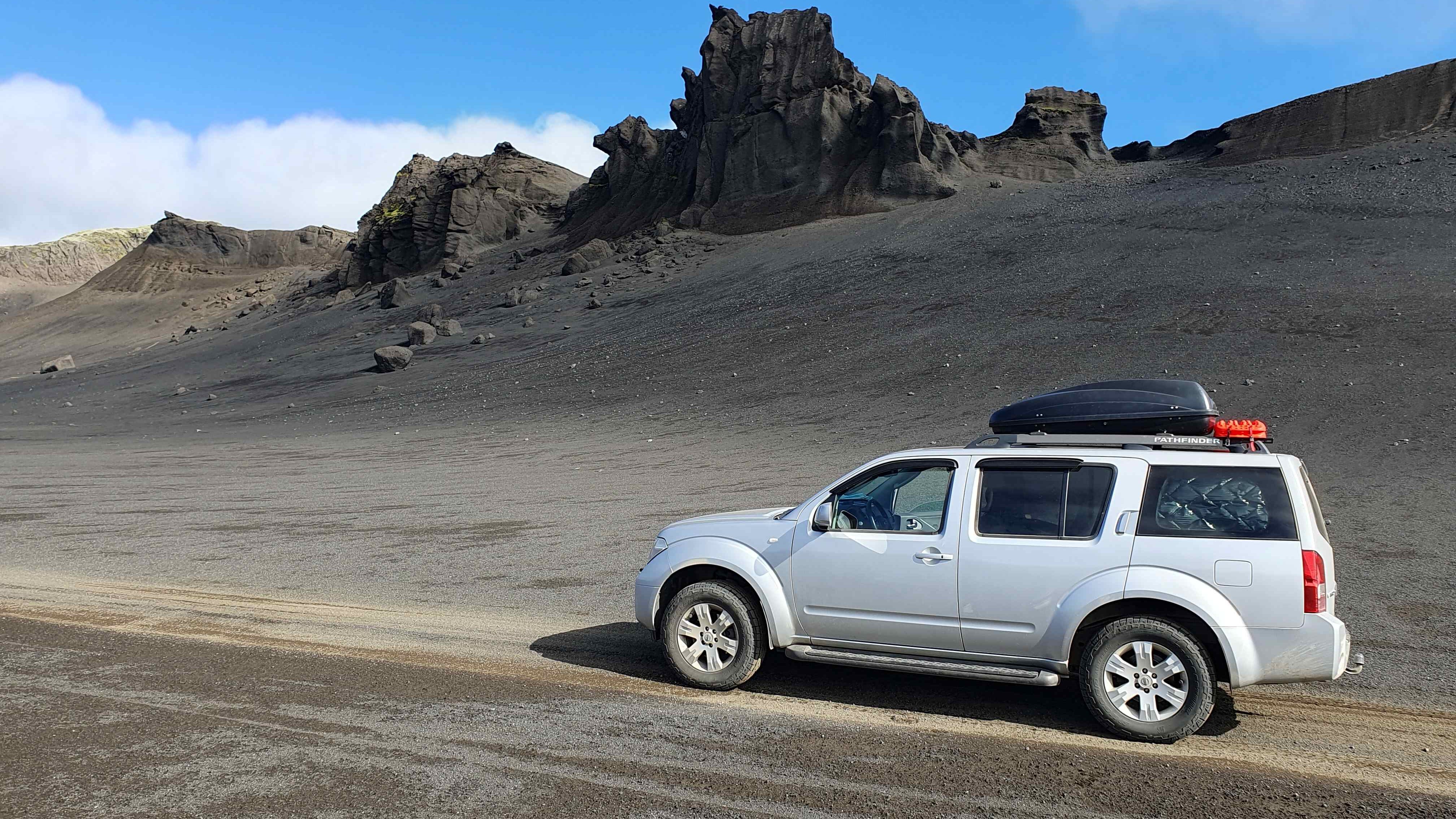 Nissan Pathfinder 2.5 CDI Automat