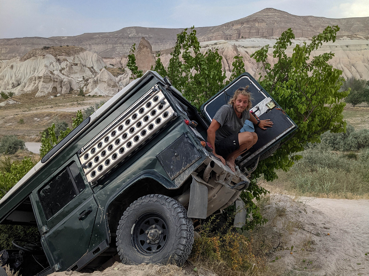Überrollt, verhaftet, schwanger – und trotzdem immer weiter: Olga on Tour